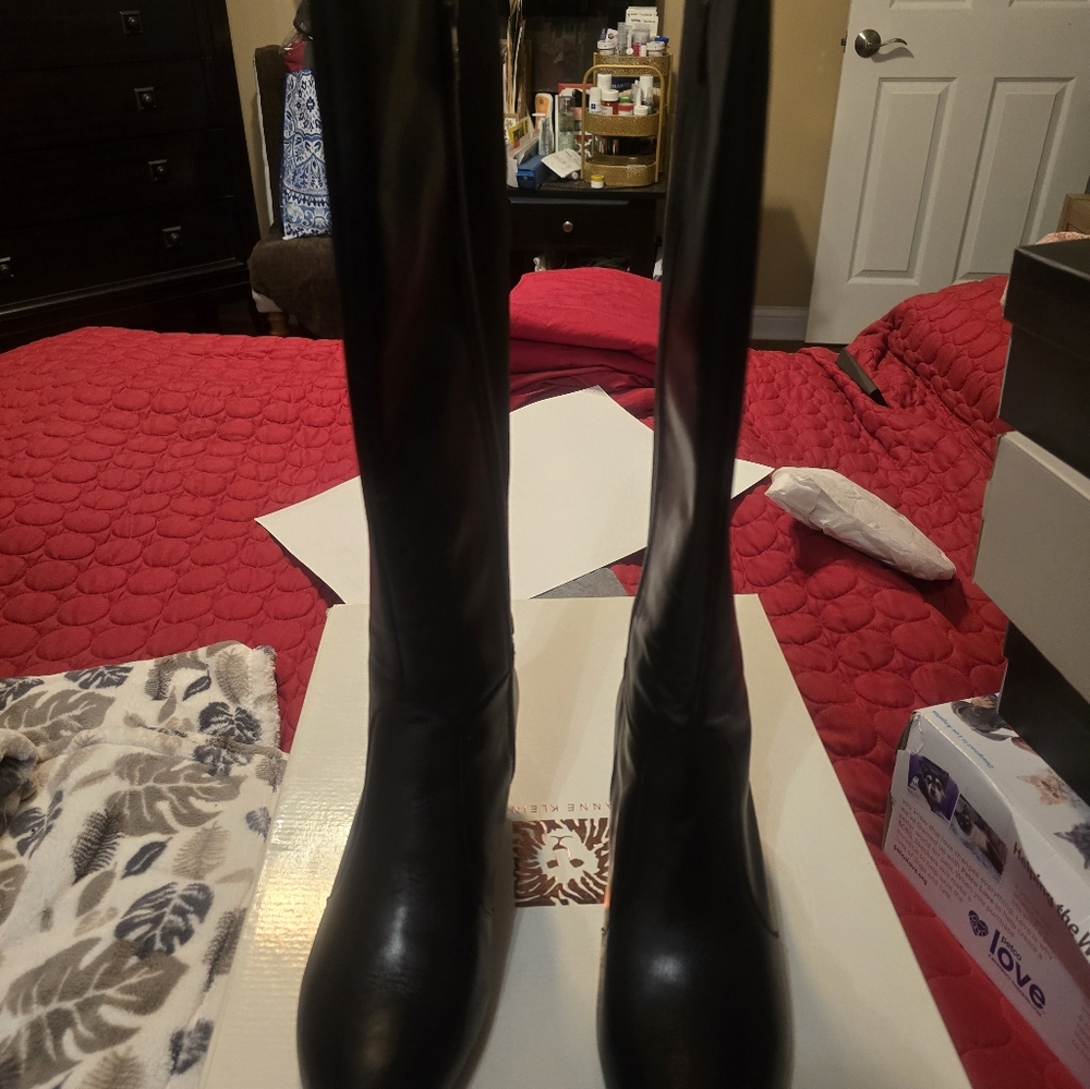 AnneKlein Bebe Black Over the Knee Leather Boots 10